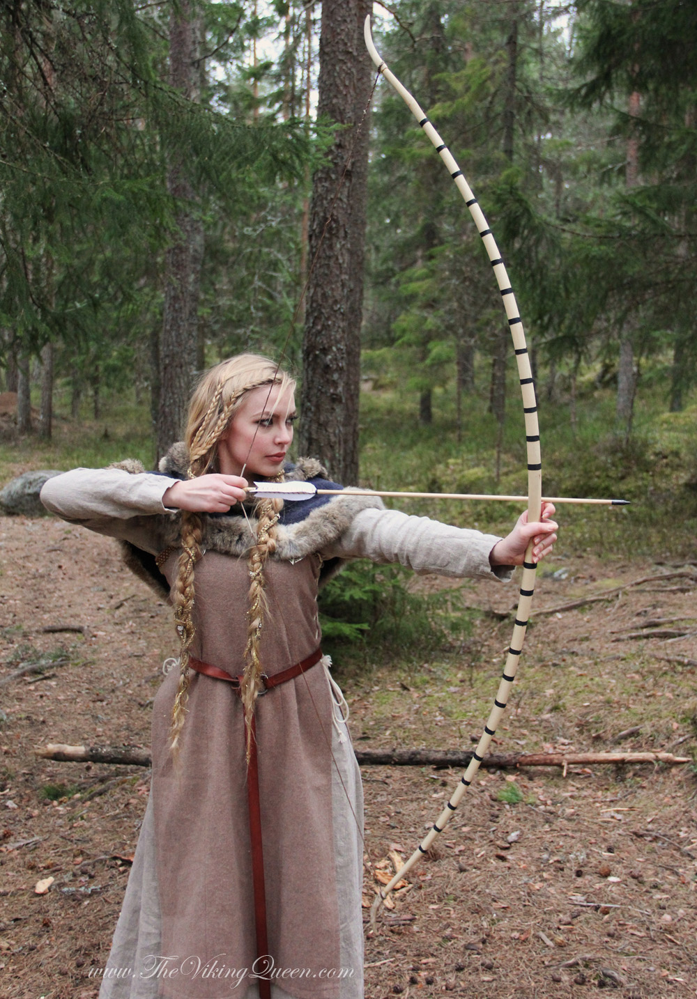 Nude girl Slavic girls in Santiago de los Trainta Caballeros