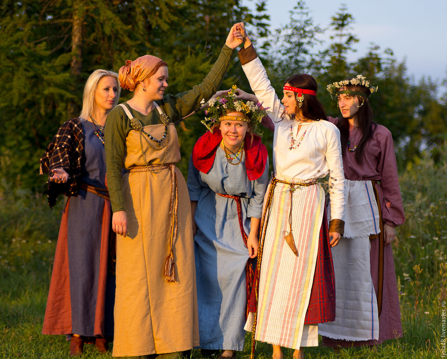 Sexy model Slavic women in Santiago de los Trainta Caballeros