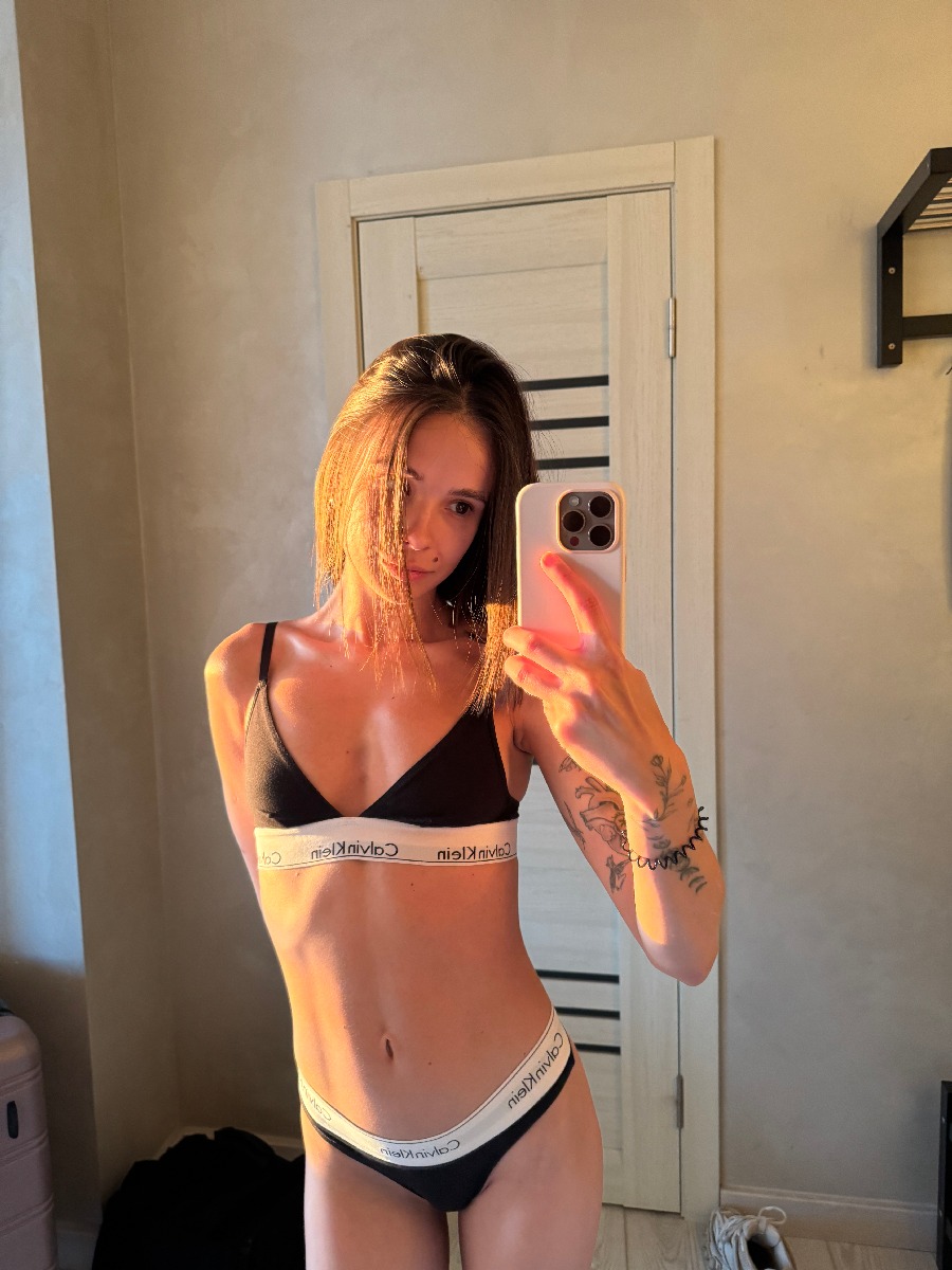 Photo Tina in Santiago de los Trainta Caballeros